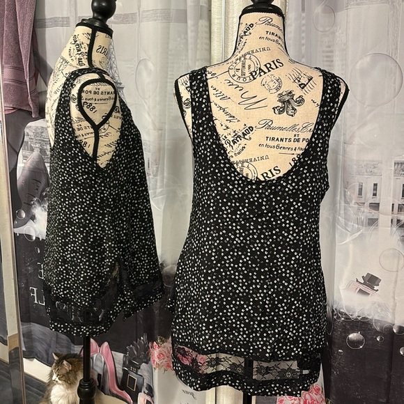 Mudd Black & White Sleeveless Blouse - Picture 3 of 7